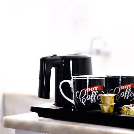 Dimele & מלון 2*